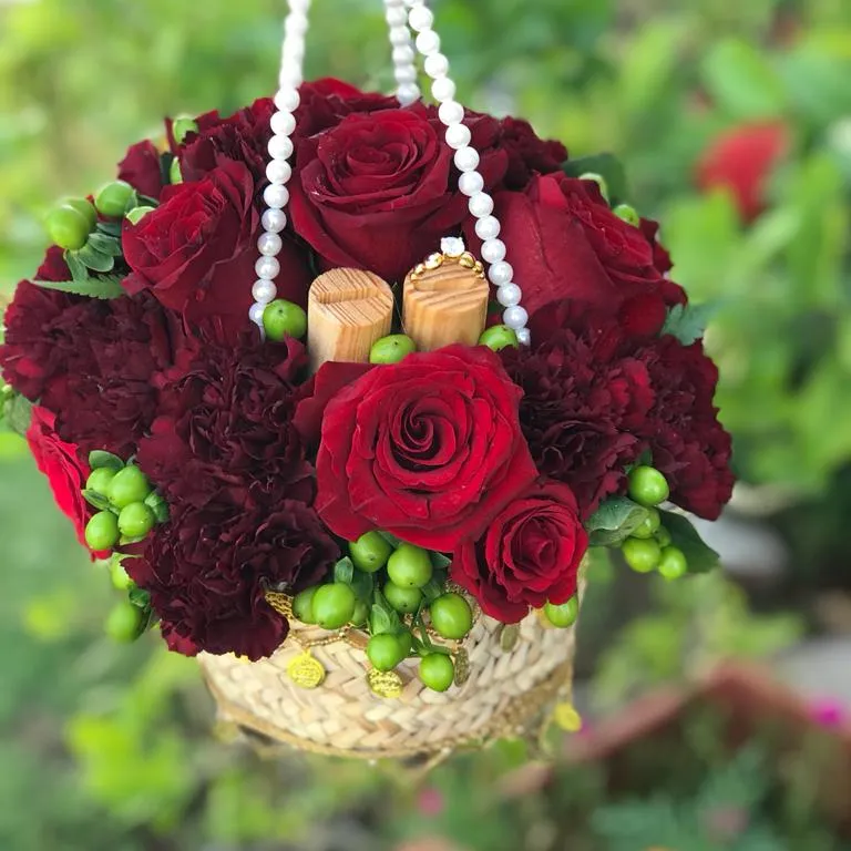 باقة لخواتم الزواج - صورة 1