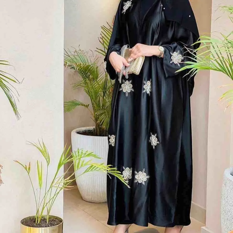 عبايه الورود - صورة 1